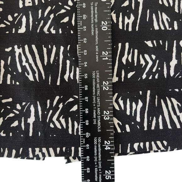 Calvin Klein Skirt sz 16 Pencil Black White Pattern Below Knee Length 25" - Picture 3 of 9